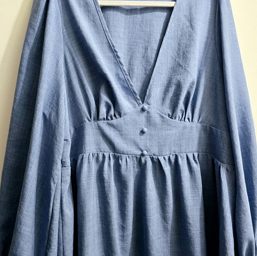 Linen Blue Lantern Sleeve Deep V Dress size 3XL - Picture 7 of 9